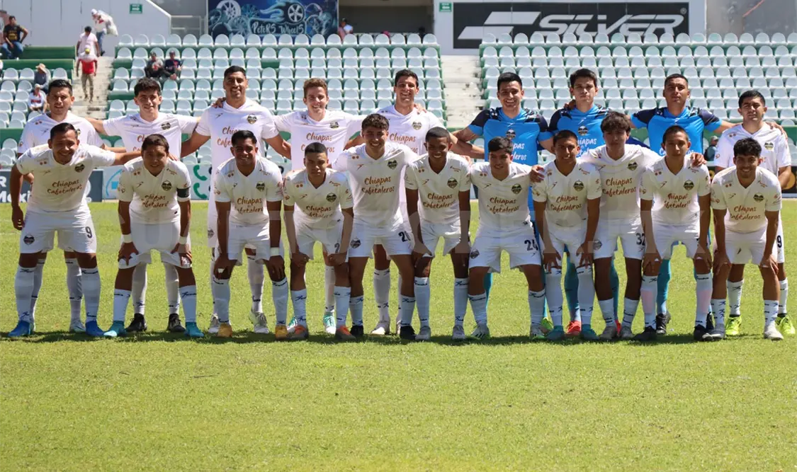 Cafetaleros se aleja de la zona de Liguilla