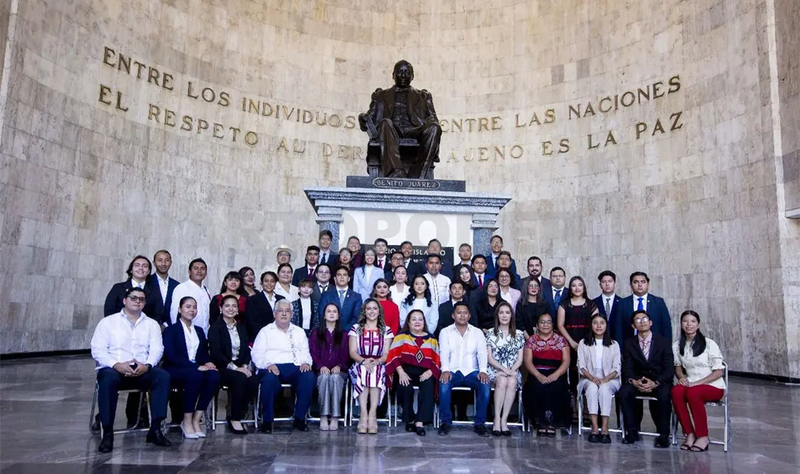 Realizan 14 Parlamento Juvenil “Enoch Cancino”