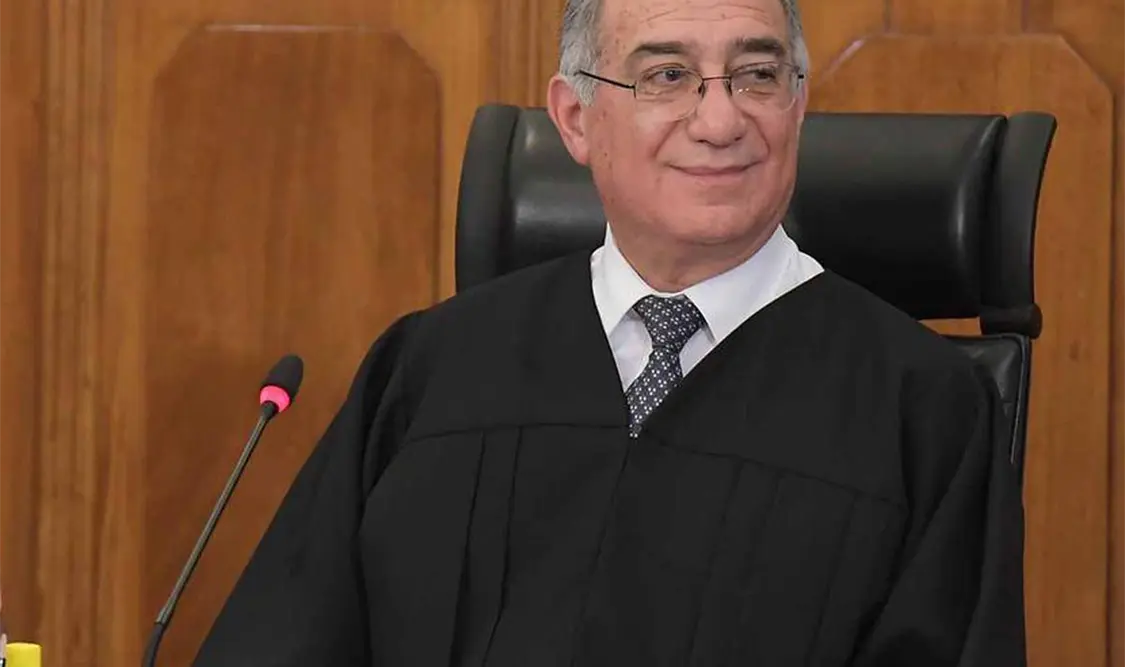 Oficializan solicitud de juicio político contra ministro