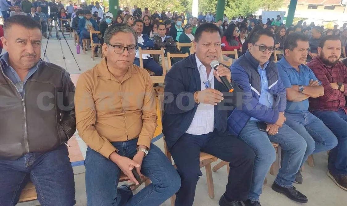 Muchos maestros trabajan bajo riesgo: Sección 7