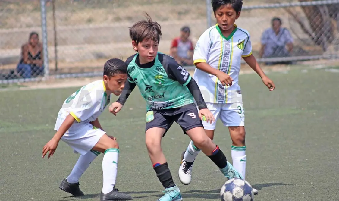 León logró la hazaña y eliminó al superlíder en las semifinales del torneo. Carlos López/CP