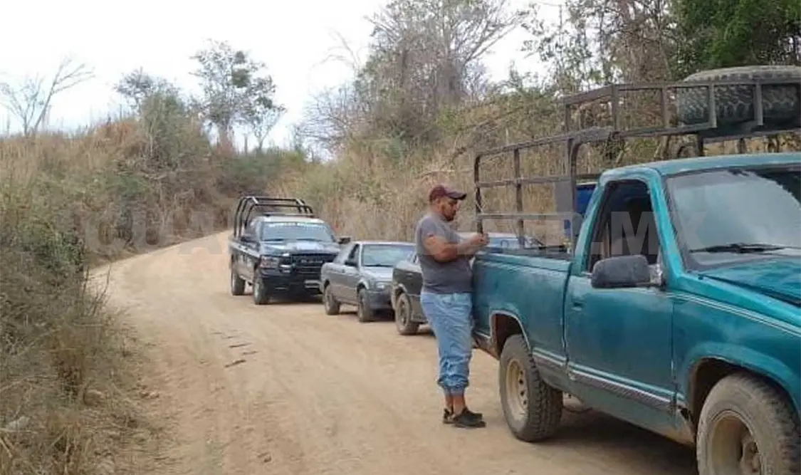 Oficiales se presentaron para tomar conocimiento del asalto por 27 mil pesos. Cortesía