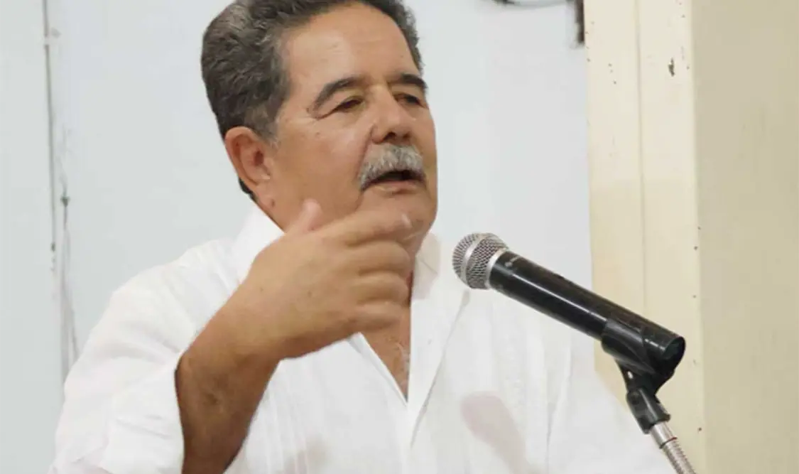 El cronista recibió el galardón en un acto efectuado en Venustiano Carranza. Cortesía