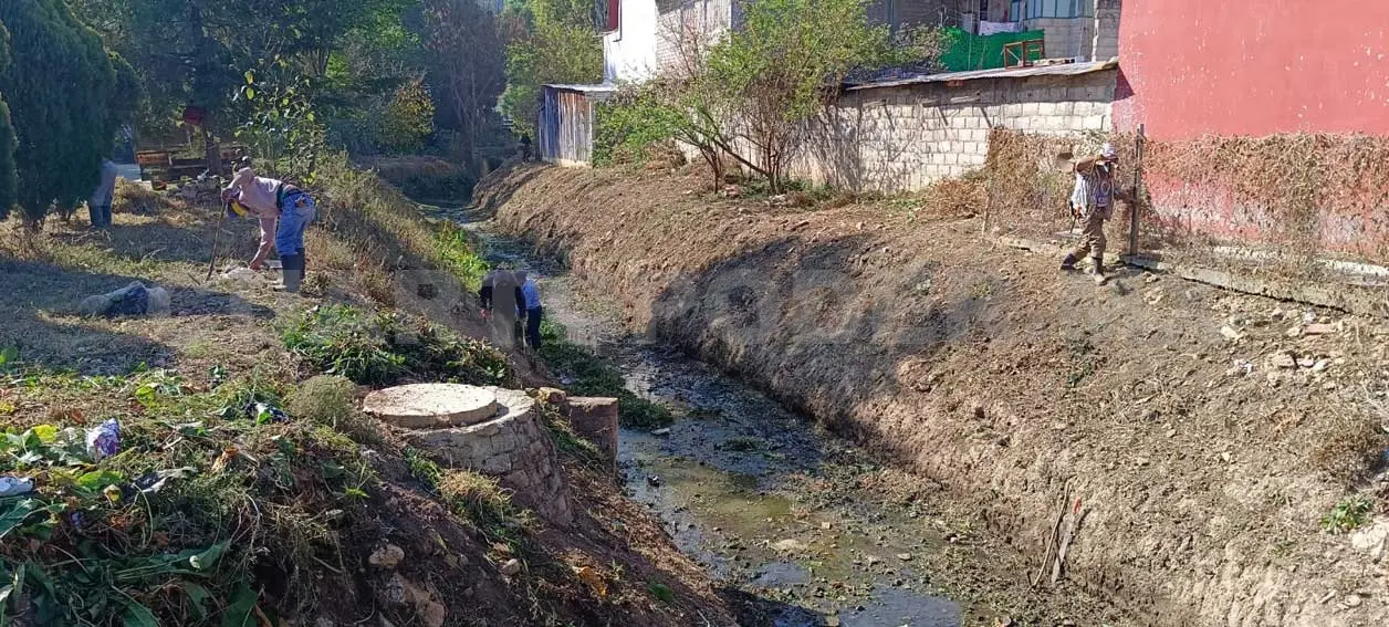 Desazolvan ríos y arroyos en San Cristóbal de las Casas