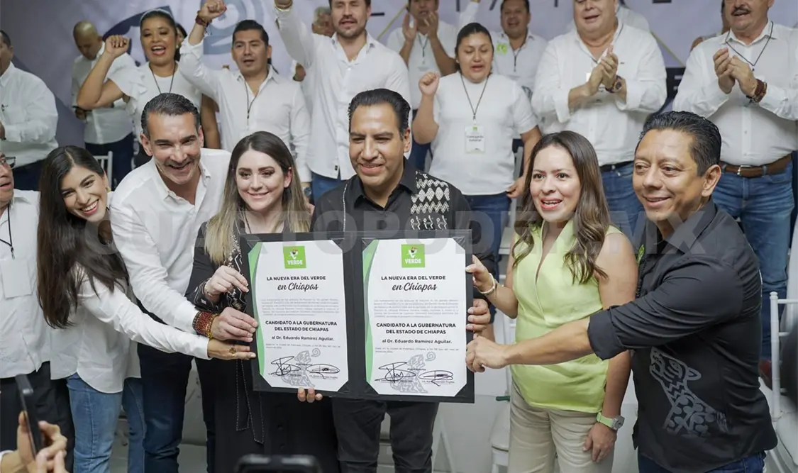 Entrega PVEM constancia a ERA como candidato