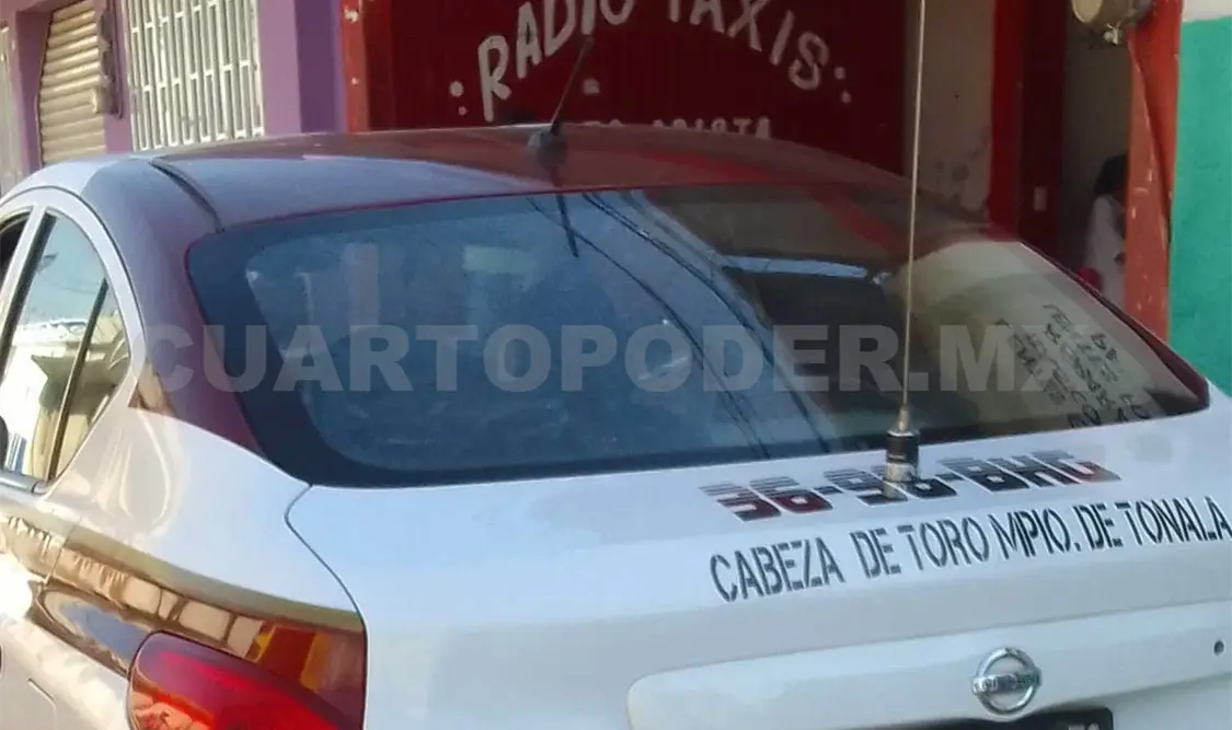 Los taxistas hacen su agosto en marzo. Noel Vázquez / CP