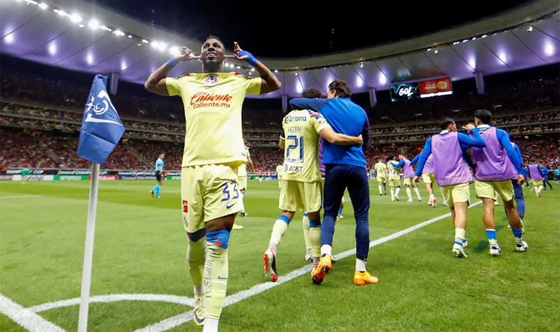 El América salió del estadio Akron con un contundente 0-3 en el partido de ida de los octavos de final de la Champions Cup. Agencias