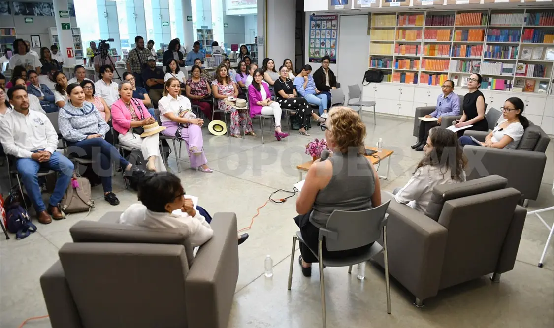 Revista “Espacio i+D” realizada por mujeres