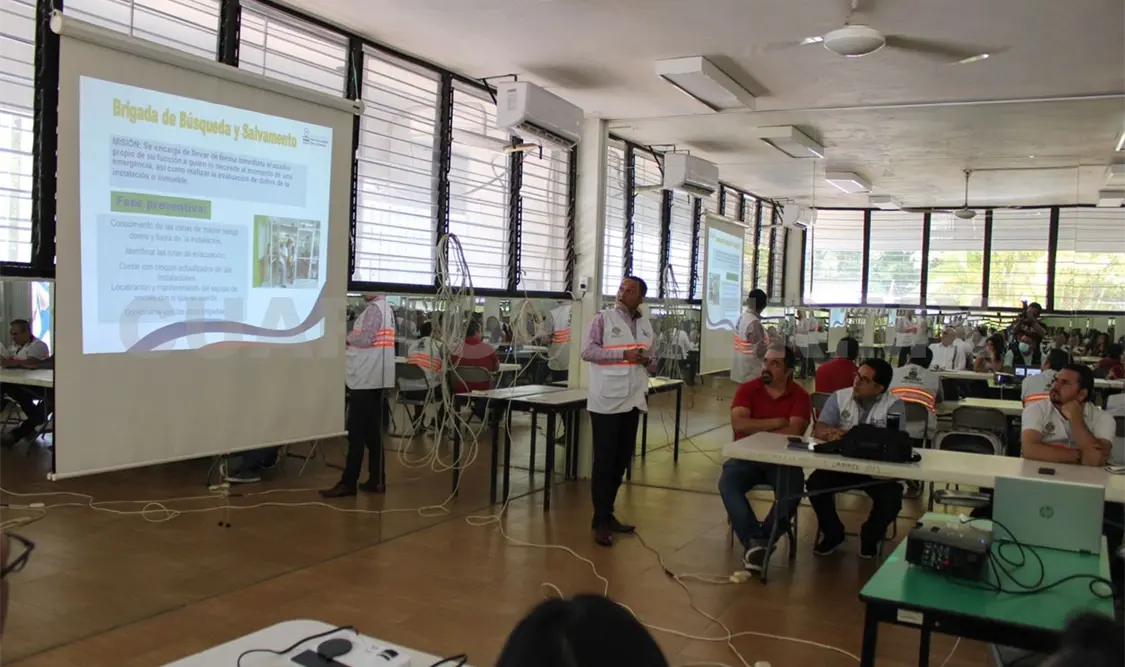 Conforman unidad interna de protección civil