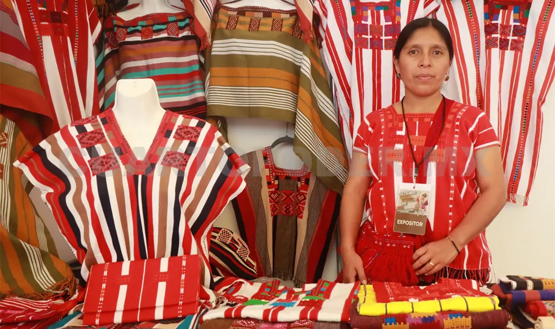 Festejan a artesanos con expoventa