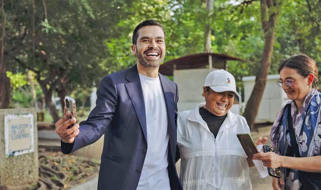 Tumban otro spot de Álvarez Máynez