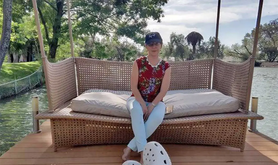 Fox presume sillón que le regaló Salinas Pliego