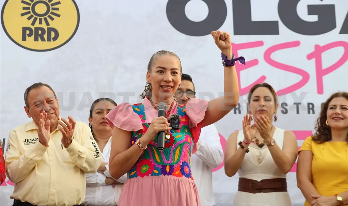 Olga Luz hace oficial su candidatura a la gubernatura