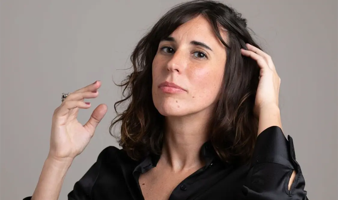 Magalí Etchebarne gana premio literario