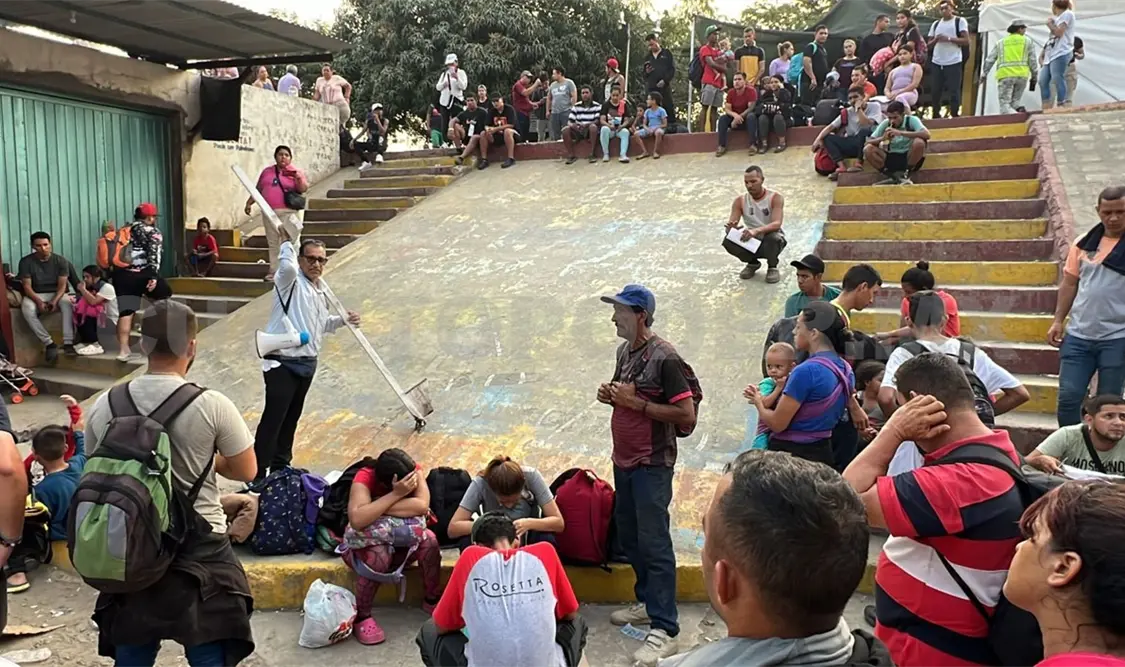 Con la cruz a cuestas, inicia Viacrucis Migrante