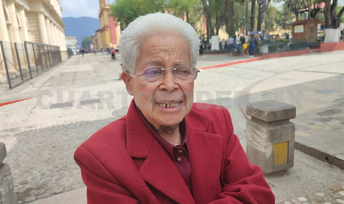 “Compromiso por la paz” viola la ley: maestra Lupita