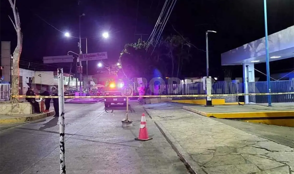 Lo acuchillan y muere desangrado frente a hospital