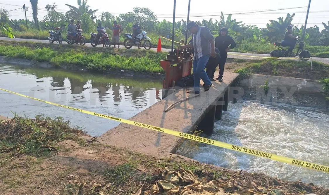 Encuentran un cadáver en un canal de riego