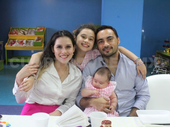 Disfrutó al máximo su cumpleaños Disfrutó al máximo su cumpleaños