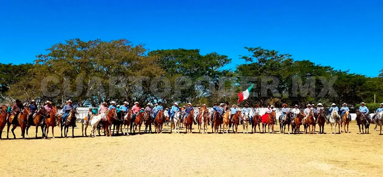 Con cabalgata, celebraron el 92 aniversario de colonia