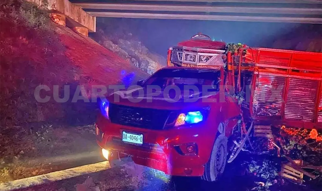 Carambolazo en autopista; siete personas lesionadas