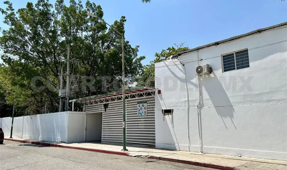 Acusan a docente de ejercer bullying en Prepa 2