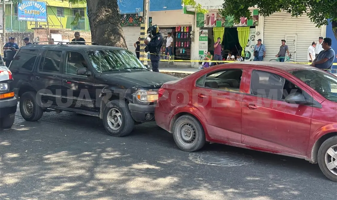 Automovilista sufre un infarto y se estrella