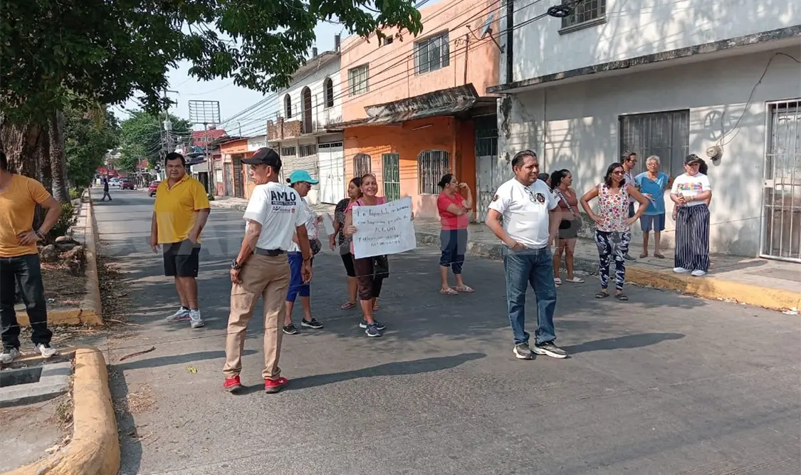 Exigen restablecer el servicio de agua potable en Tapachula