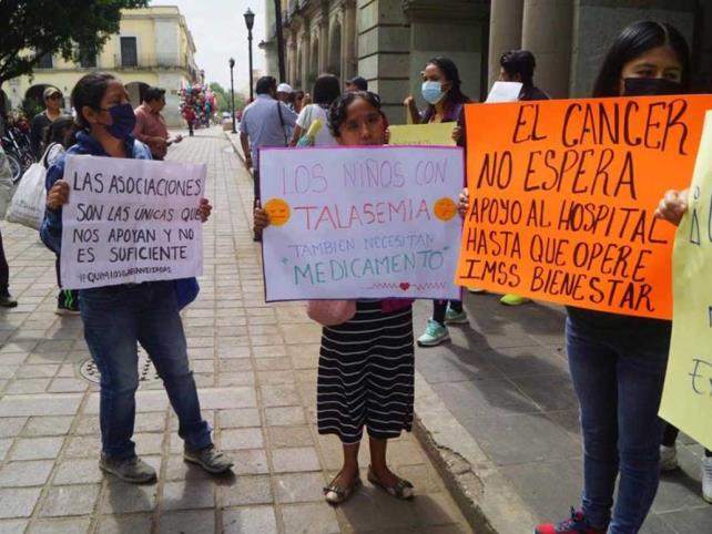 Protestan Por La Escasez De Medicamentos