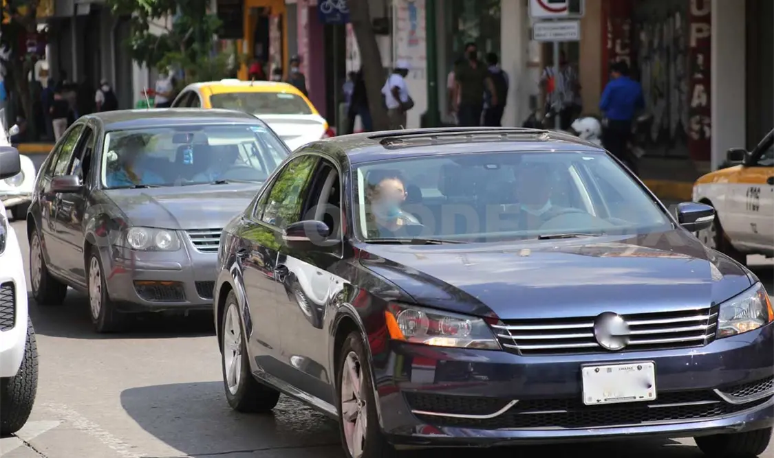 Dilema: taxis amarillos o servicio de plataformas