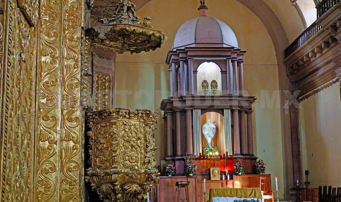 Sigue restauración del templo de Santo Domingo