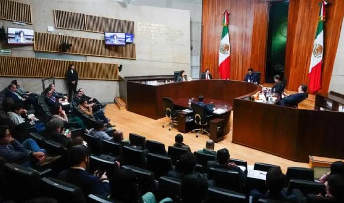 Obrador no infringió ley electoral con “mañanera”