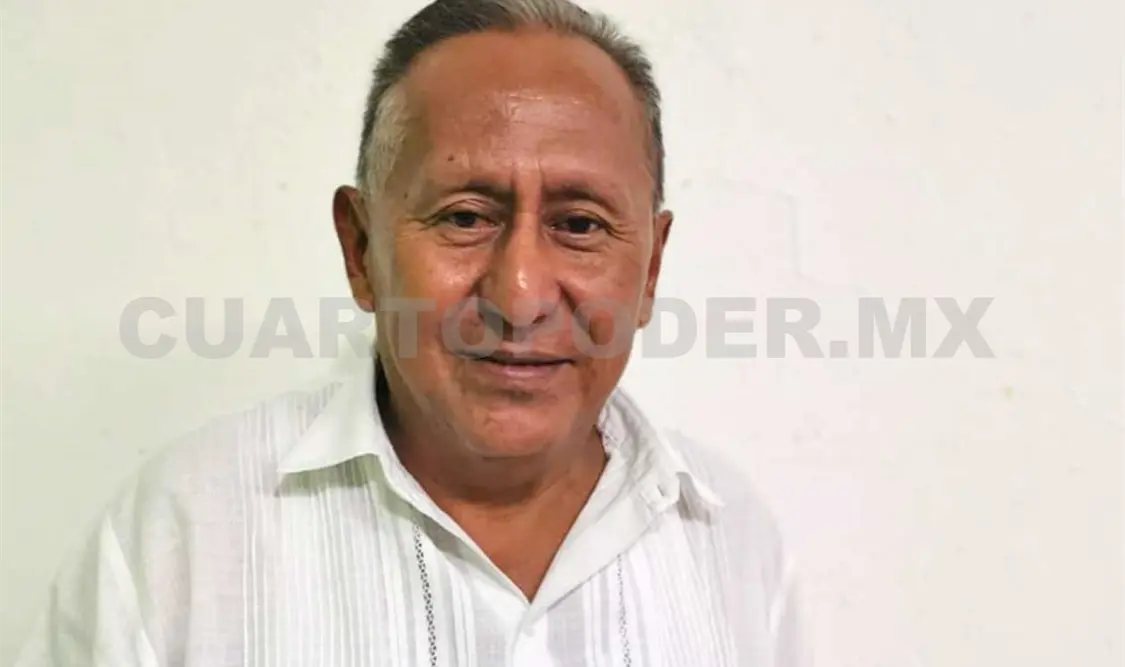 El poeta Francisco Serrano Gómez, leyendo su obra ganadora. CP