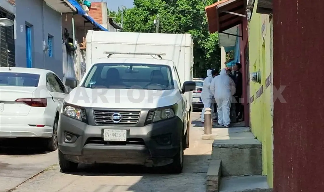 Los Servicios Periciales arribaron para las pesquisas y levantar el cadáver. Ulises López / CP