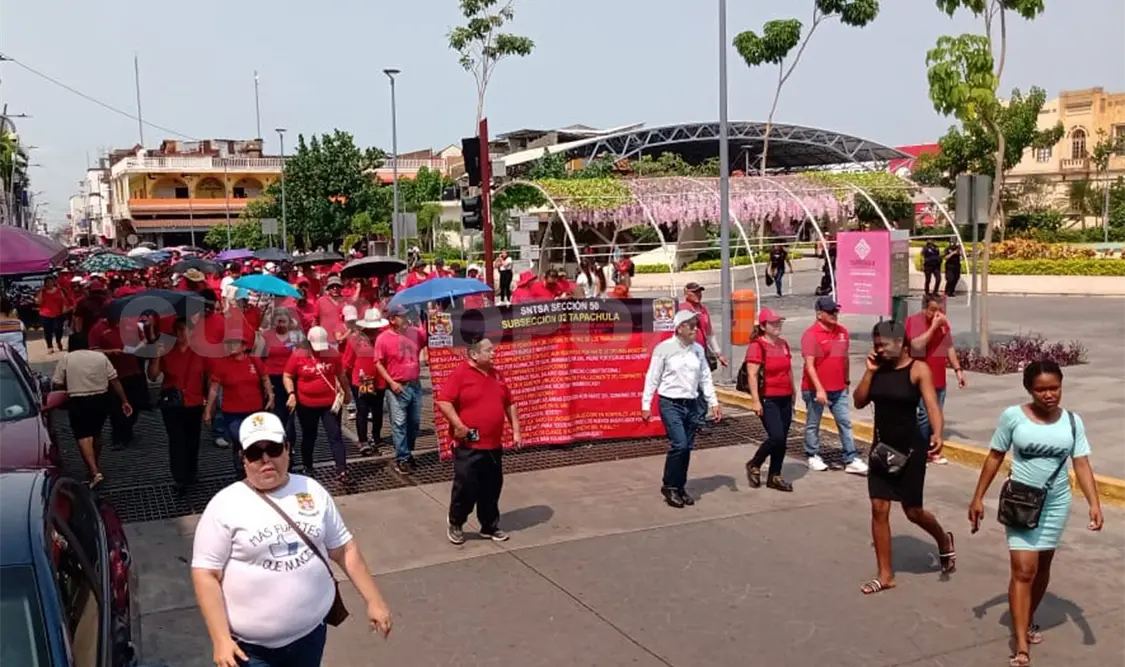 Exigen respuestas a demandas laborales