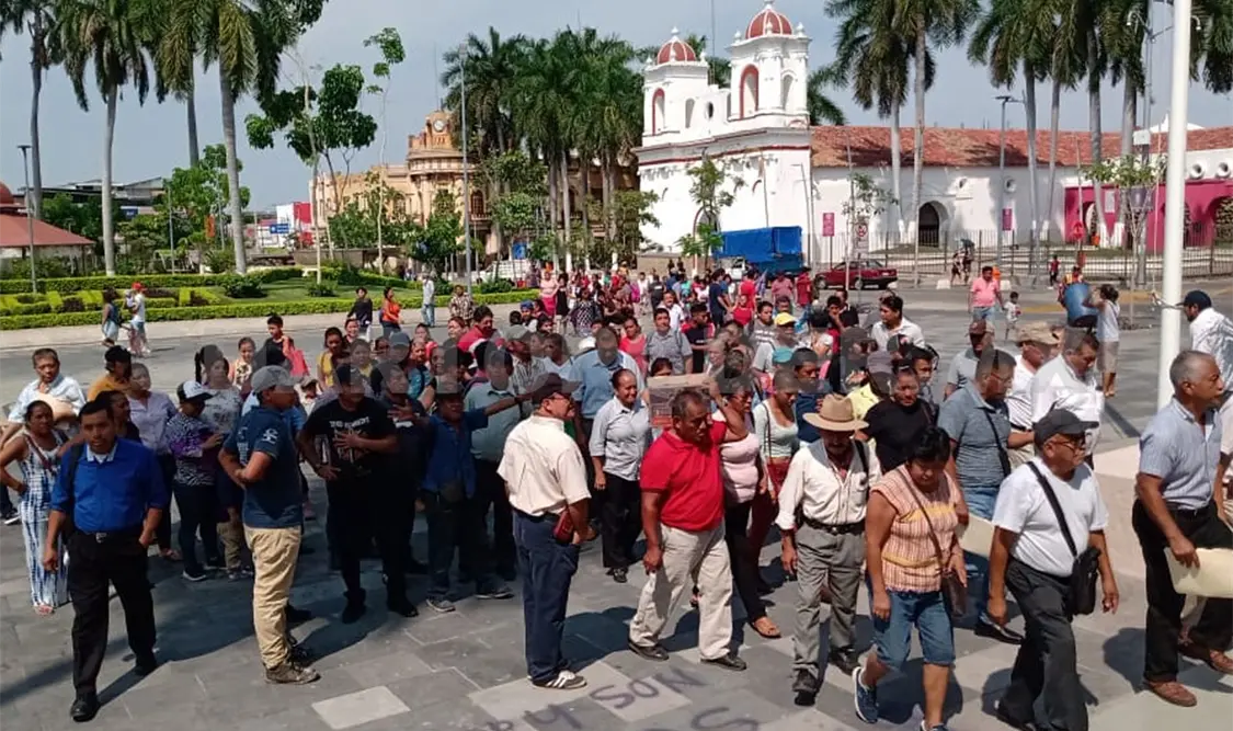 Exigen cumplimiento de obras en Tapachula