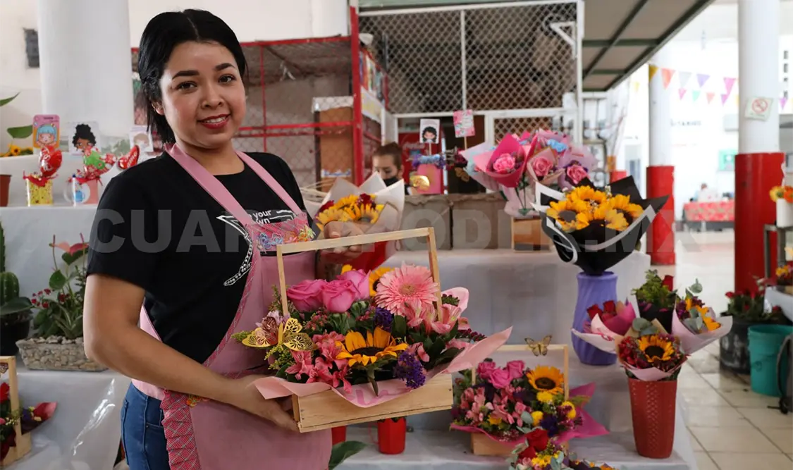 Diez de mayo, “una flor para otra flor”