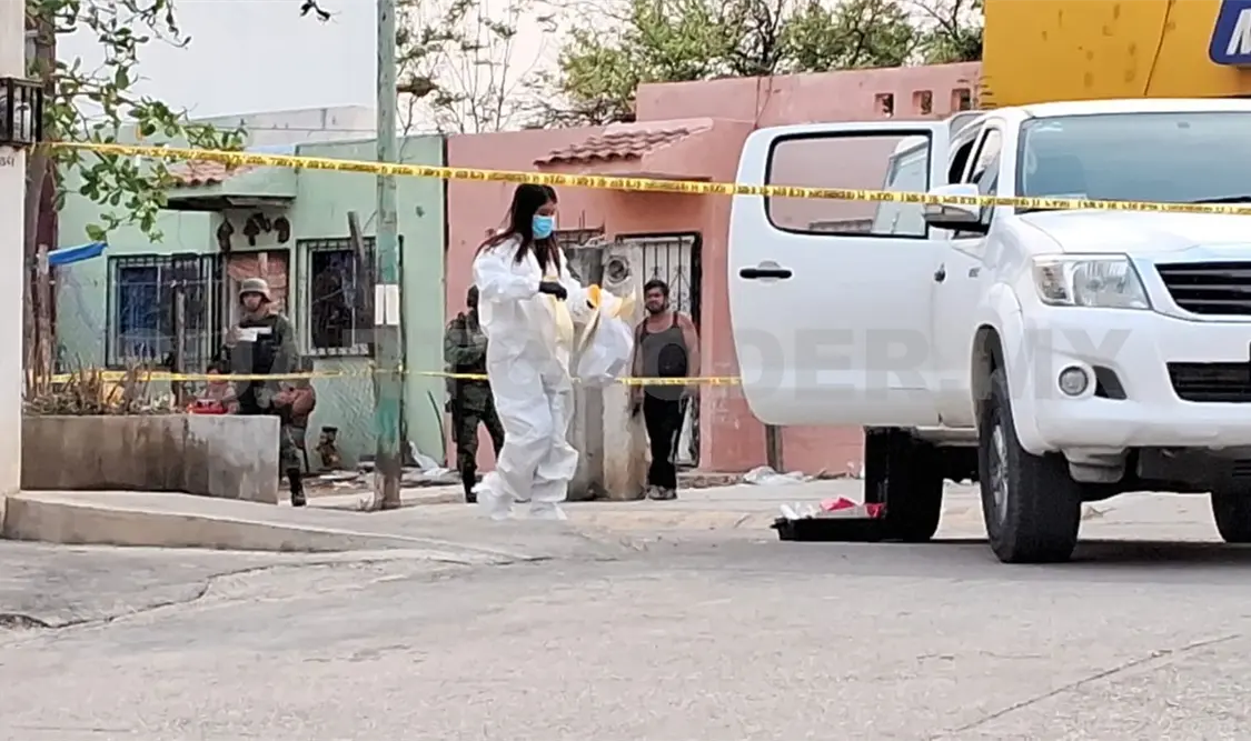 Agreden a un hombre y muere en la banqueta