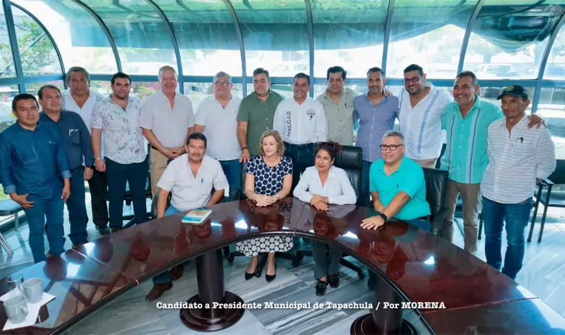 Productores bananeros respaldan el proyecto de Yamil Melgar.
