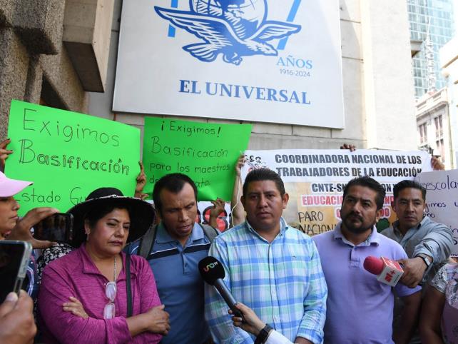 Docentes piden que no los relacionen con partidos Docentes piden que no los relacionen con partidos
