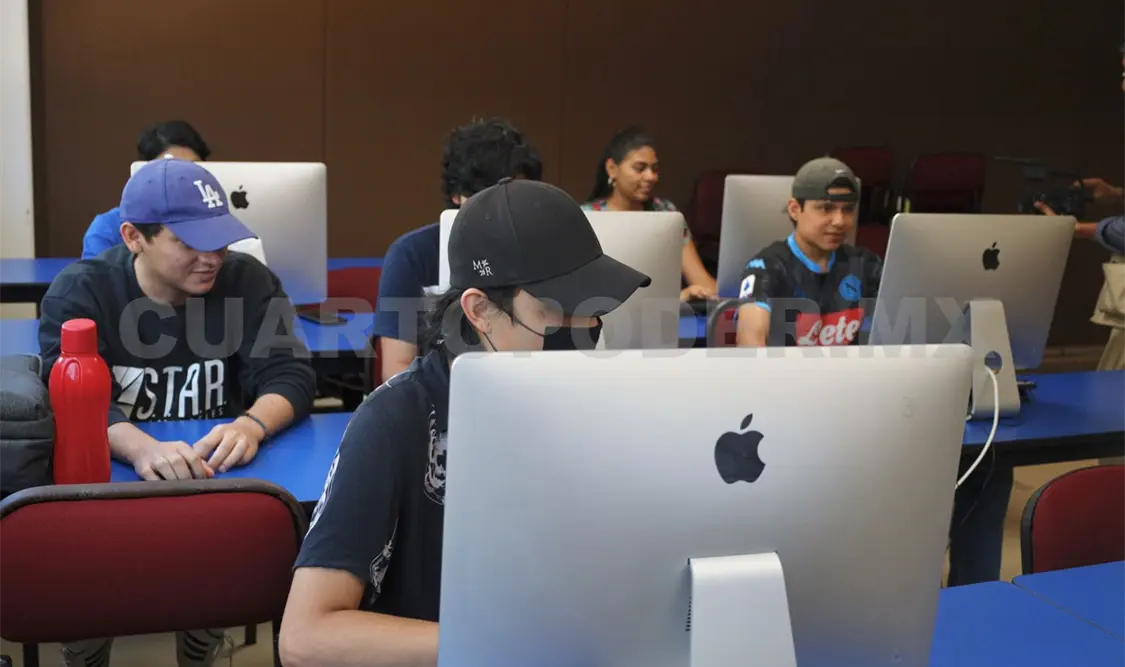 Universitarios se unen a promoción del voto