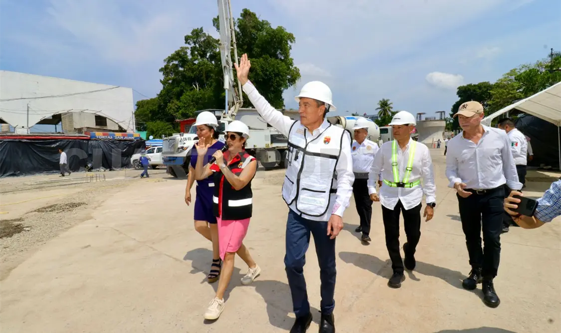 Supervisa avance del paso a desnivel “San Juan”