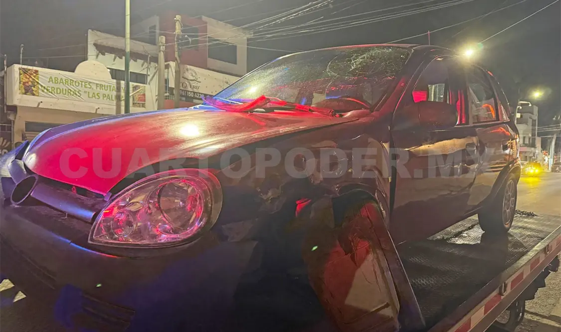 Colisionan un automóvil y camioneta en Las Palmas