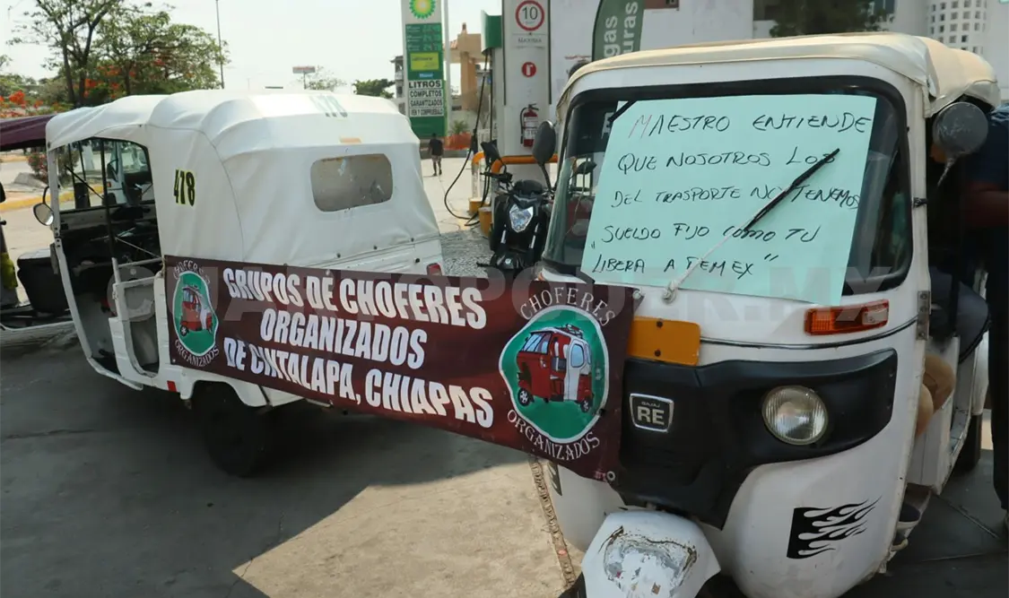 Mototaxistas se manifiestan por la falta de gasolina