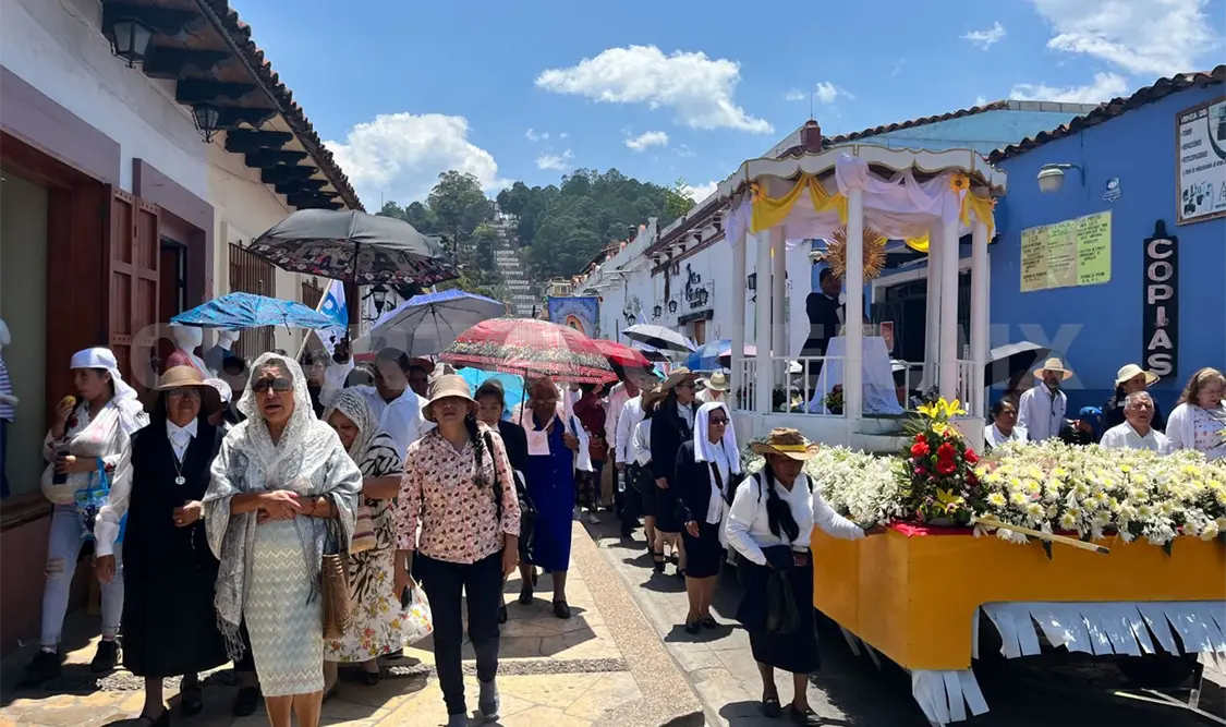 En el día de Corpus Christi marchan para pedir paz