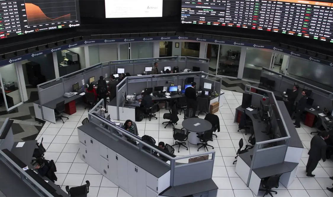 Lunes negro para el peso y BMV