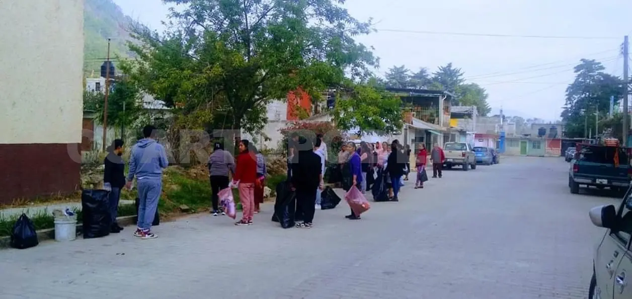 Vecinos organizados realizan acciones de limpieza en colonias