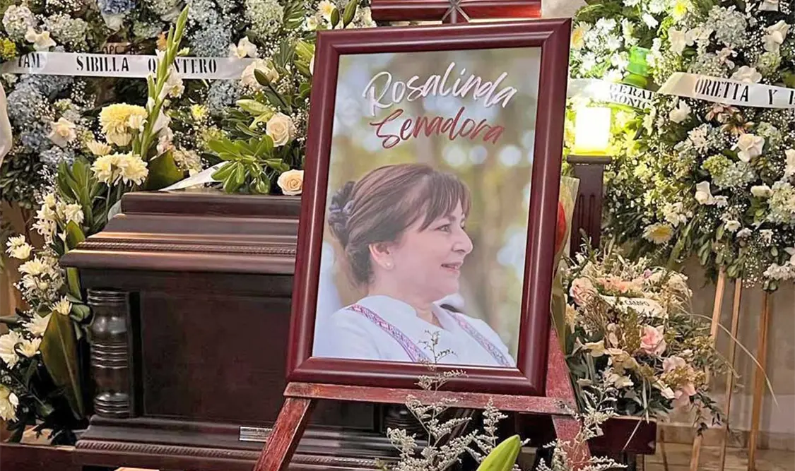 Lamentan deceso de Rosalinda López