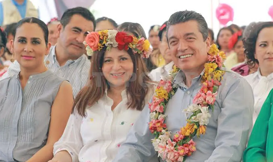 Lamentan fallecimiento de Rosalinda López Hernández