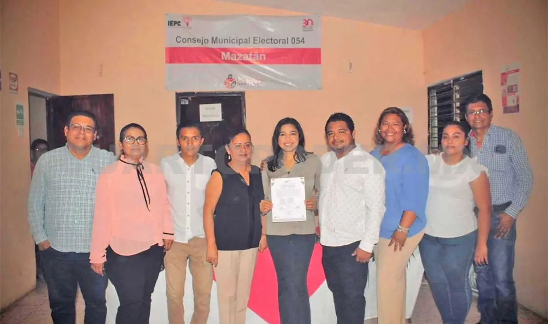 Entregan constancias de mayoría a ganadores